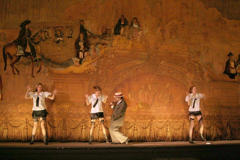 Alma 3 (Maria Vargo), Alma 1 (Ryan Templeton) und Alma 2 (Tiffany Elle)