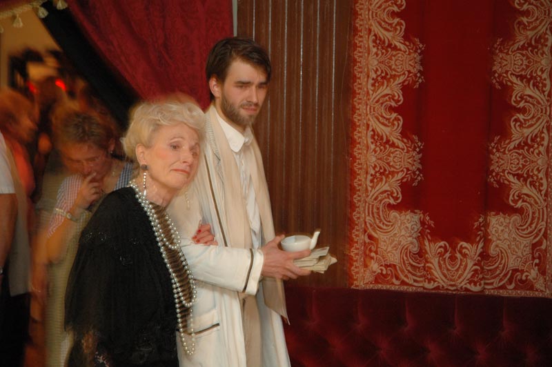 Moritz Vierboom und Carola Regnier
